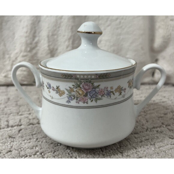 Excel Fine China Southampton 223 Sugar Bowl. 1993 - Picture 1 of 13